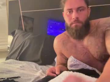 couple Asian Cam Models with masqueradedreams