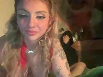 girl Asian Cam Models with miavenomxo