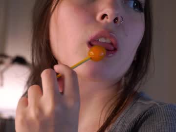 girl Asian Cam Models with numa_numa