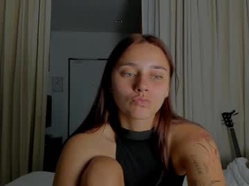 girl Asian Cam Models with eleonora_linn_
