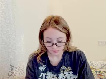girl Asian Cam Models with atmospherra