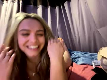 girl Asian Cam Models with charismacharm