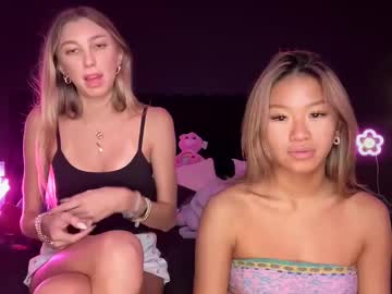 girl Asian Cam Models with vanessaluvv