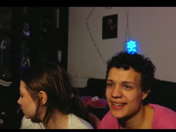 couple Asian Cam Models with _markyss_