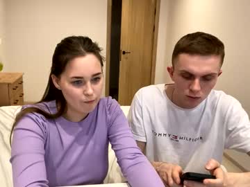 couple Asian Cam Models with sescouple